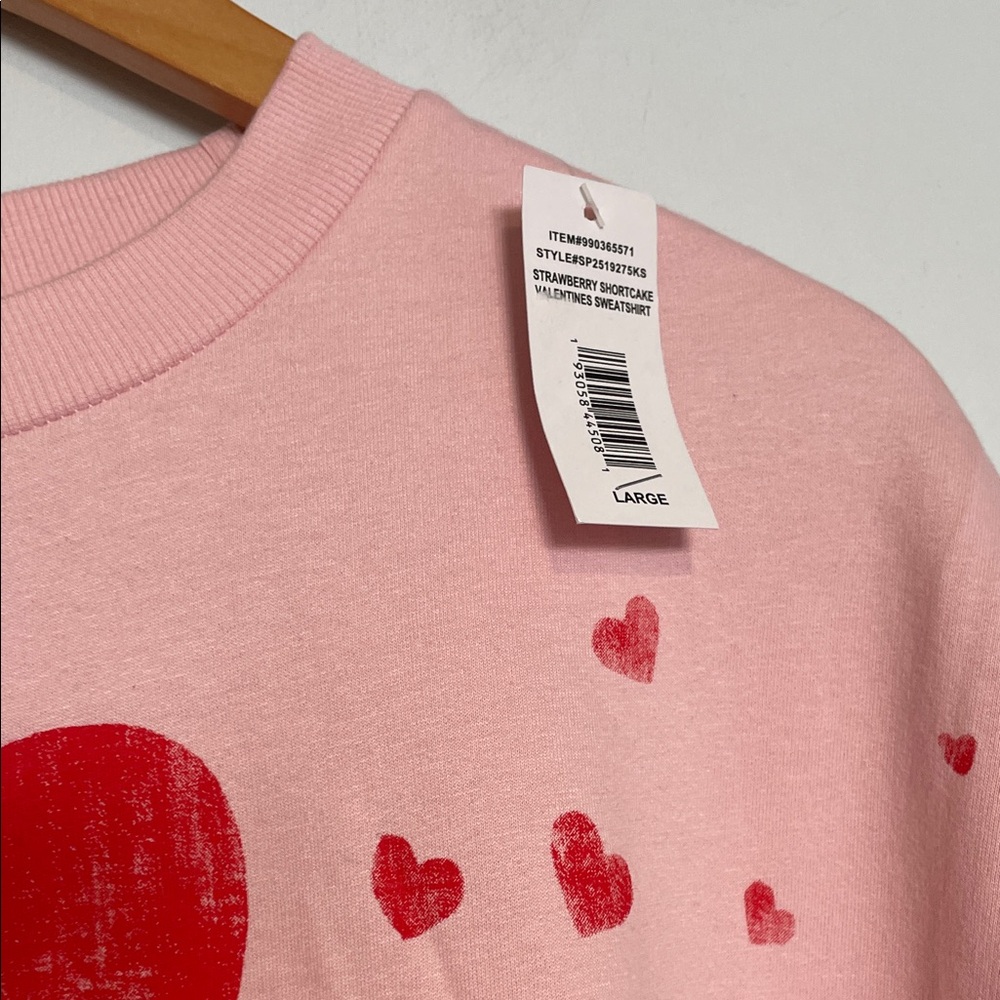 Strawberry shortcake Pink Graphic Sweatshirt NWT Size Large - Picture 9 of 10